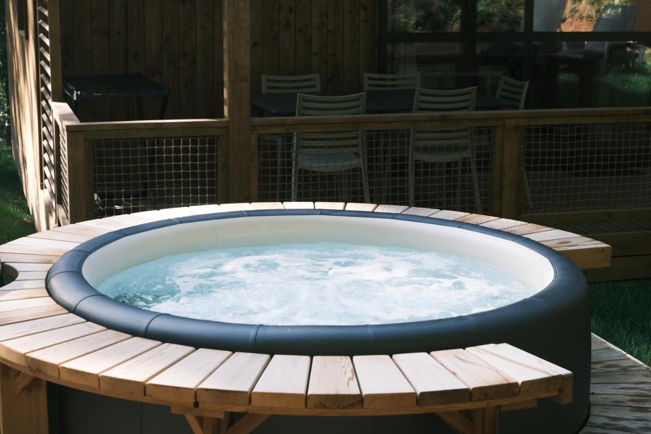 Lodge Avec Spa Privatif - Foret Et Lac Liginiac Exterior photo