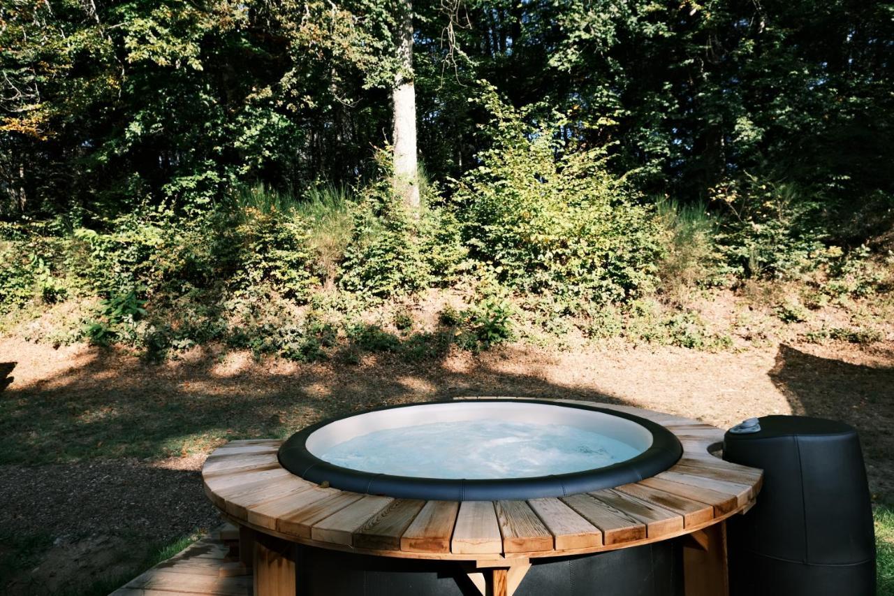 Lodge Avec Spa Privatif - Foret Et Lac Liginiac Exterior photo