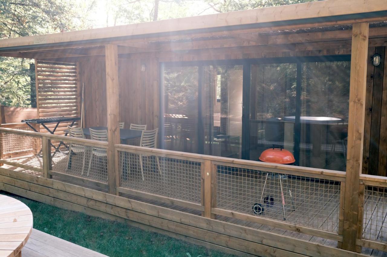 Lodge Avec Spa Privatif - Foret Et Lac Liginiac Exterior photo
