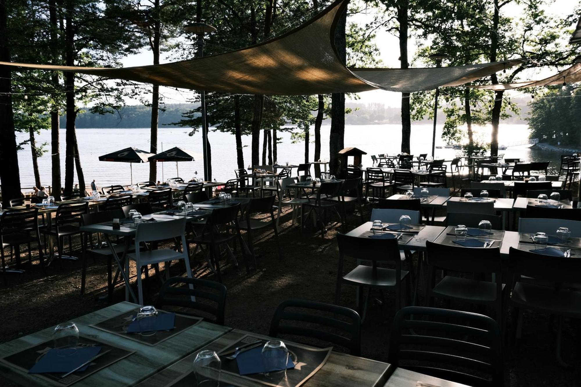 Lodge Avec Spa Privatif - Foret Et Lac Liginiac Exterior photo